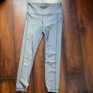 Grey under armor leggings